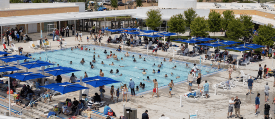 Elk Grove Aquatics Center recreation swim crowd