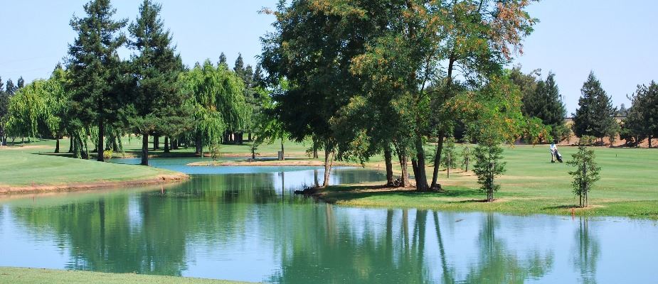 Emerald Lakes Golf Course lake view on a sunny day